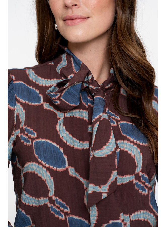 53618-20 470 Geisha Blouse print bordeaux/blue