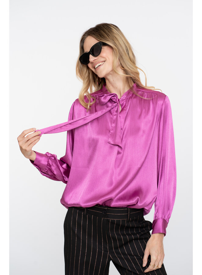 53550-81 451 Geisha Blouse berry