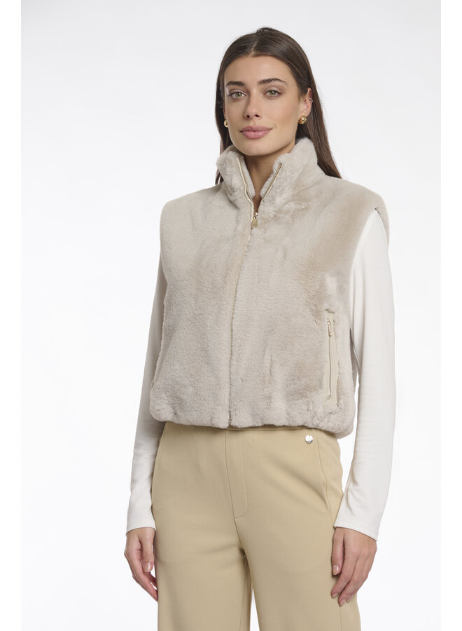 Nikki.7002511 Rino en Pelle Short faux fur waistcoat  Birch