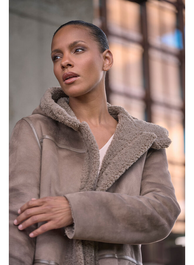 Alina.7002511 Rino en Pelle Reversible hooded coat  Toffee