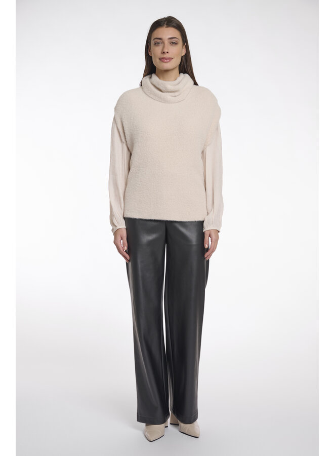 Tracie.5002512 Rino en Pelle Spencer with cowl neck  Pale
