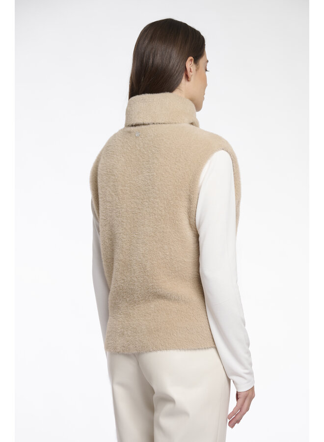 Tracie.5002512 Rino en Pelle Spencer with cowl neck  Oat