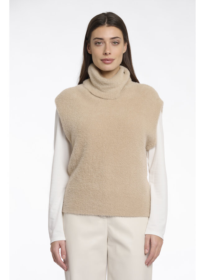 Tracie.5002512 Rino en Pelle Spencer with cowl neck  Oat
