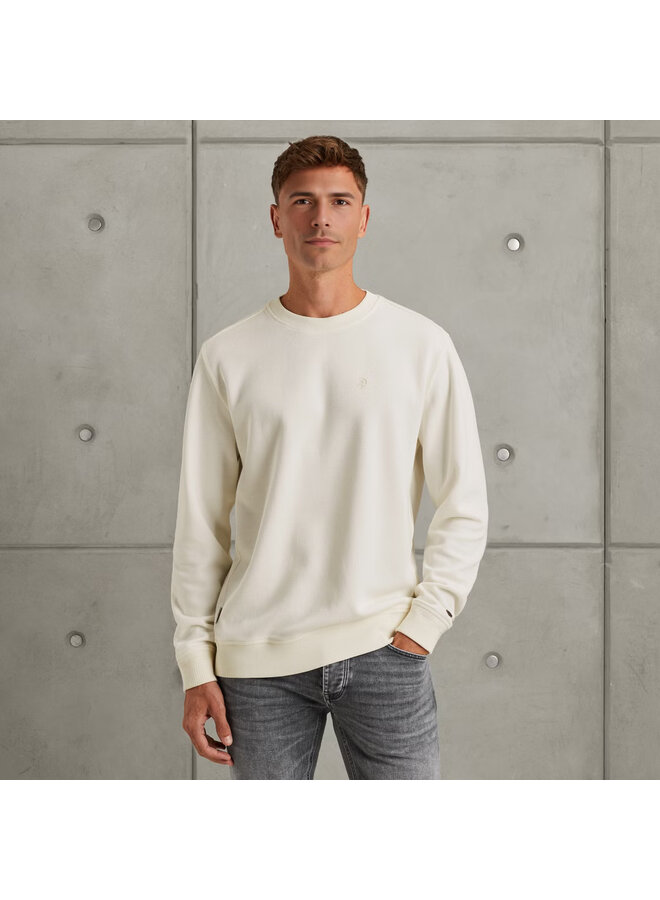 CSW2508431 7002 Cast Iron Long sleeve r-neck regular fit twill Snow White