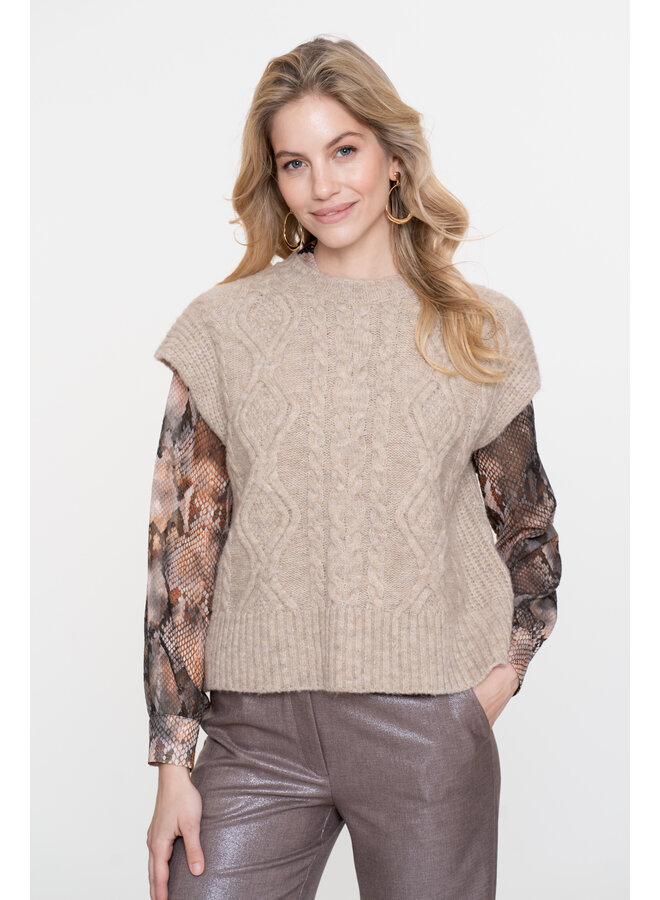 54587-70 720 Geisha Spencer cable argyle sand