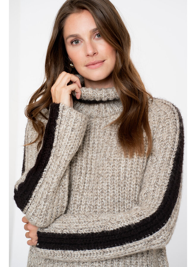 54562-23 720 Geisha Pullover stripe at sleeve sand melange/brown