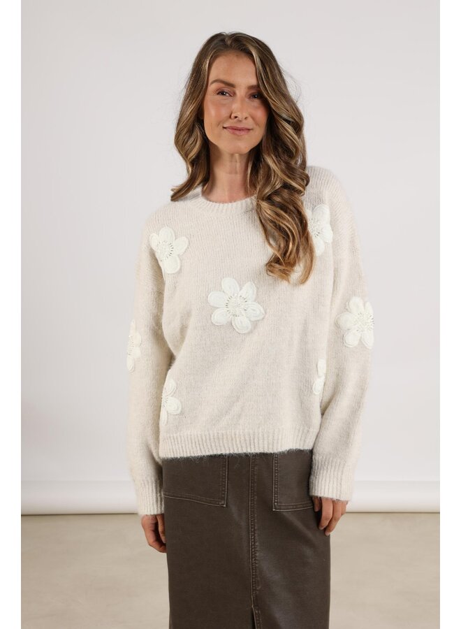 NKF03034 17 Nukus Chiaca Pullover Flower Off White