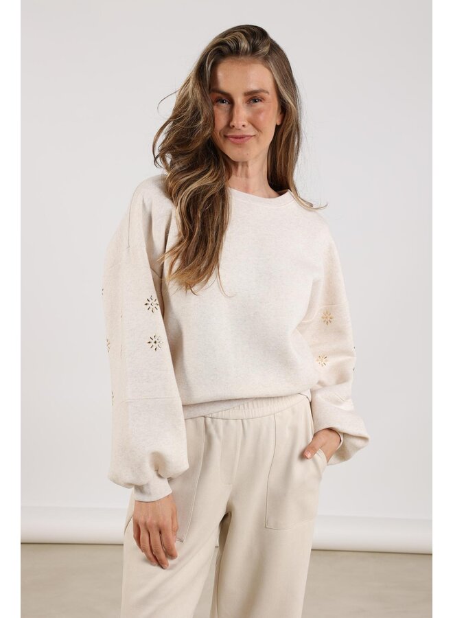 NKF03029 9 Nukus Amadora Sweater Flowerstuds Sand