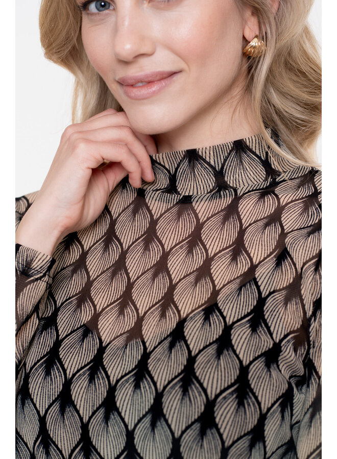 52525-14 010 Geisha Top mesh AOP off-white/black