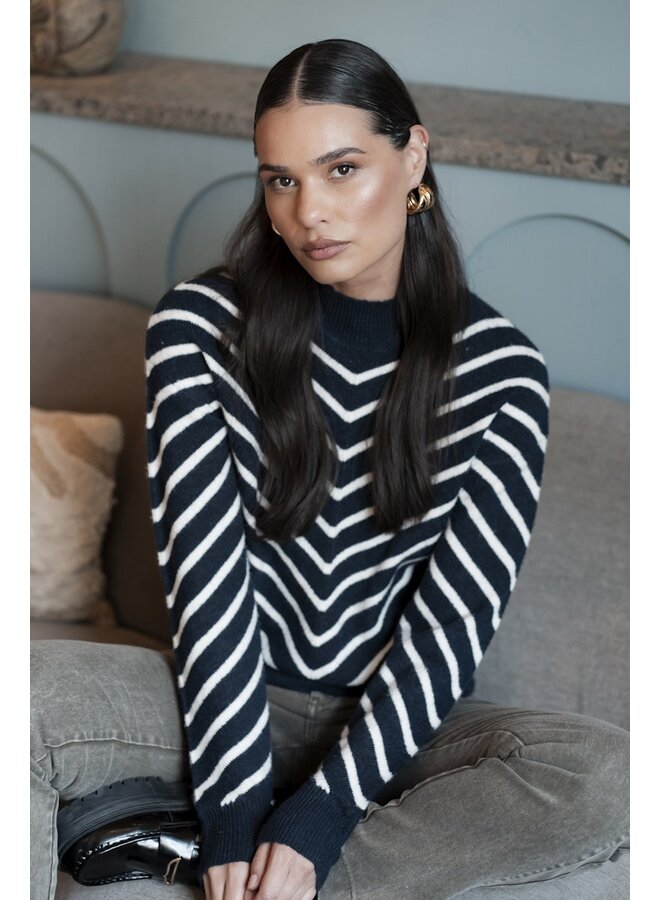 54504-10 675 Geisha Pull stripes turtleneck navy/offwhite