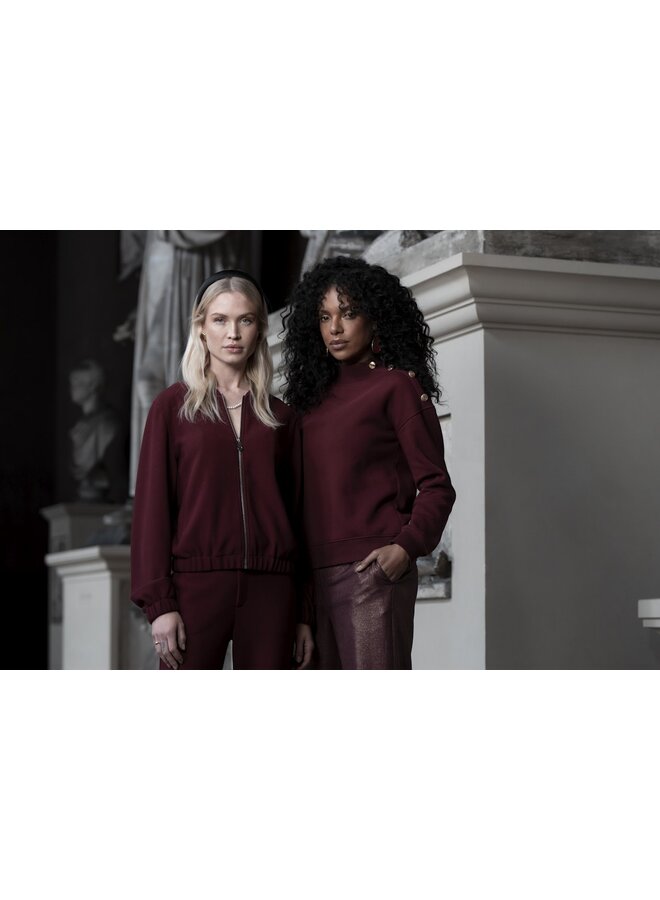 52600-41 480 Geisha Sweater with buttons at shoulder burgundy