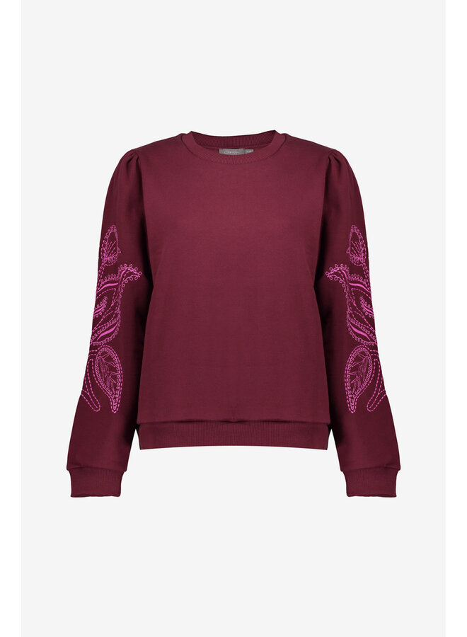 52586-24 470 Geisha Sweater with embroidery bordeaux pink