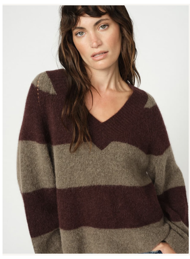 173090 159 Mos Mosh MMTaci Stripe LS V-Neck Knit Fudge