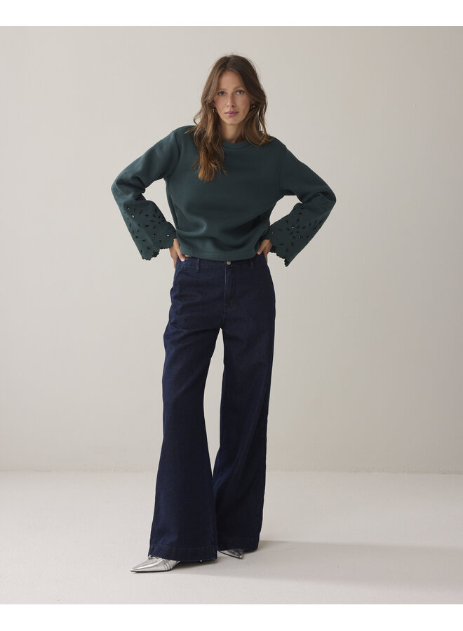 3s5213-30737 650 Summum Top Embroidered sleeve Emerald green