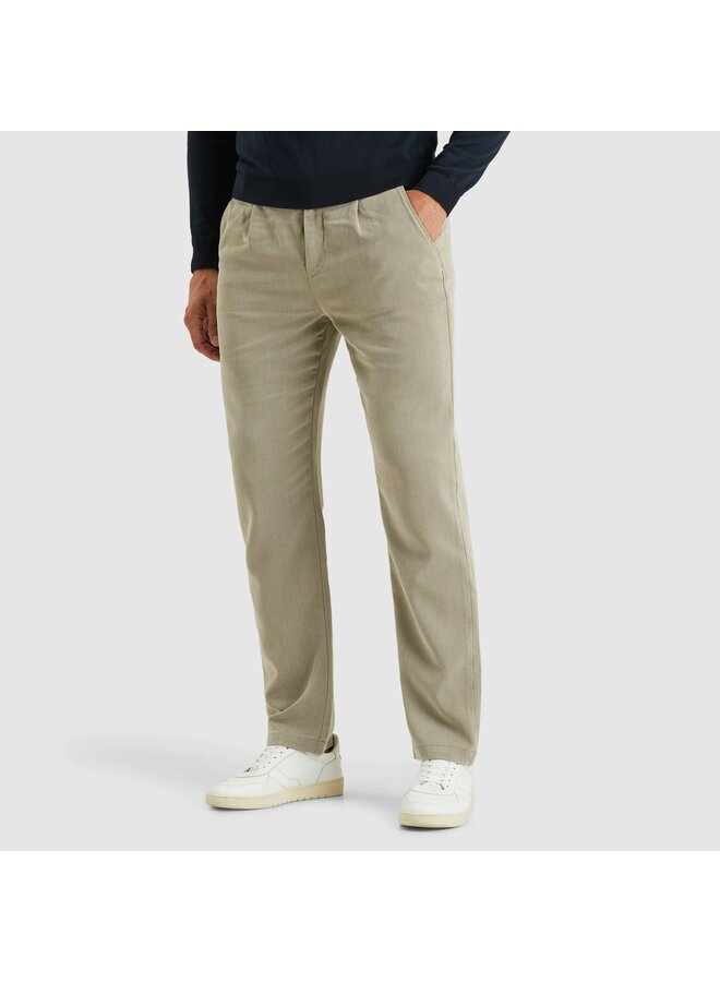 VTR2511647-8225  Vanguard V35 RELAXED CHINO STRUCTURED