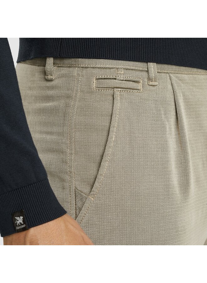 VTR2511647-8225  Vanguard V35 RELAXED CHINO STRUCTURED