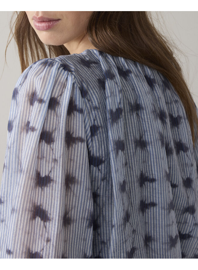 2s3457-12368 423 Summum Top Tie dye stripe  Softblue