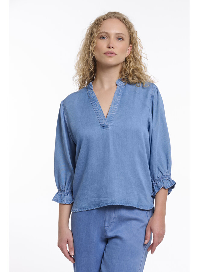 Kamar.7002621 Rino & Pelle Half sleeve top with V-neck  Washed blue