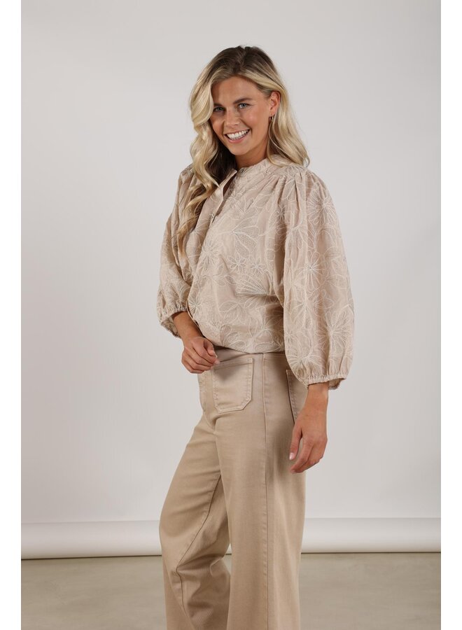 NKS02208 9 Nukus Lynn Blouse Embroidery Sand
