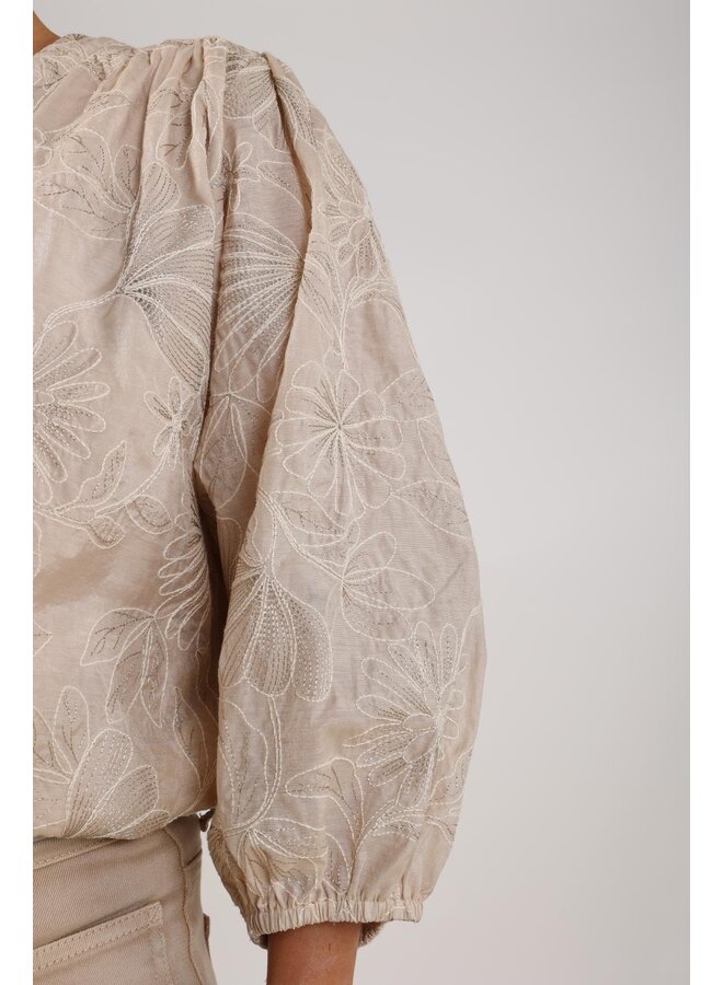 NKS02208 9 Nukus Lynn Blouse Embroidery Sand