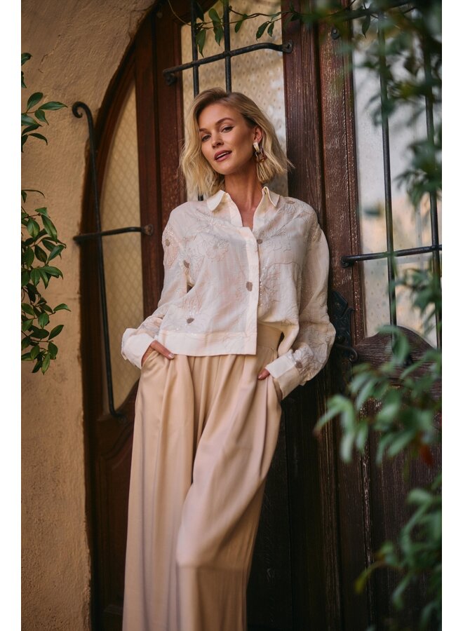 NKS02167 17 Nukus Adora Blouse Embroidery Off White