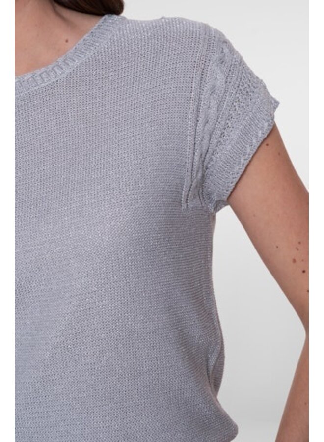 64007-10 920 Geisha Pull lurex light grey/silver lurex