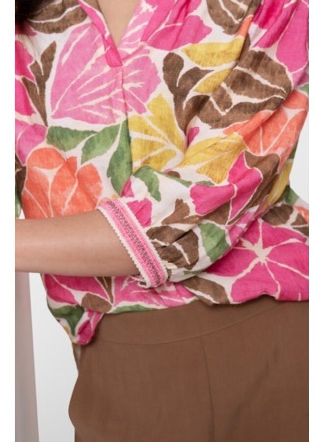 63283-20 718 Geisha blouse ecru/tobacco/pink
