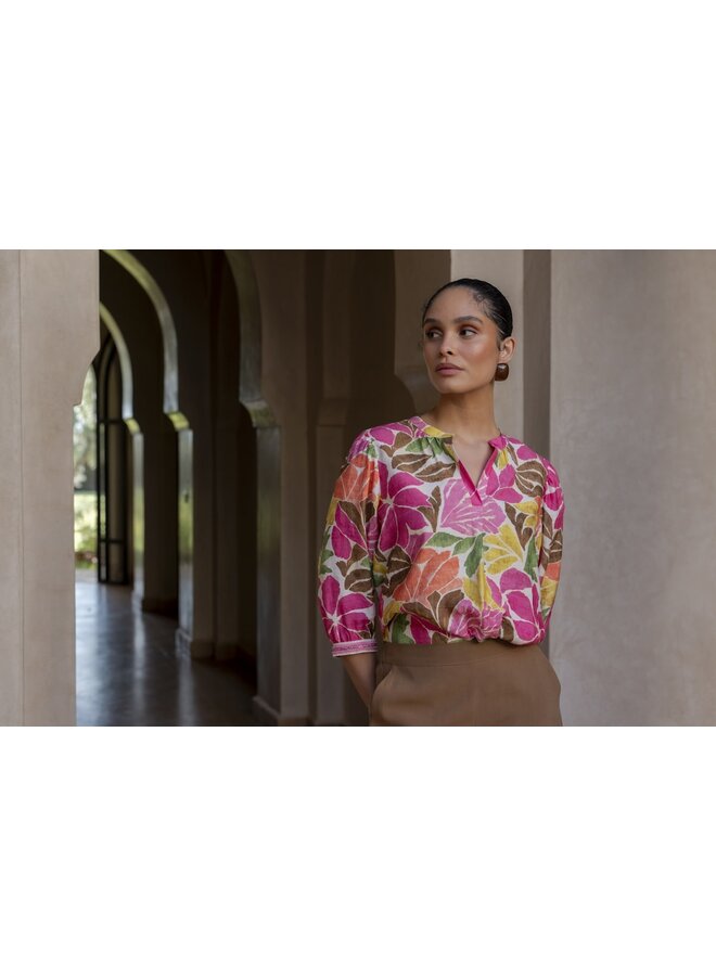 63283-20 718 Geisha blouse ecru/tobacco/pink