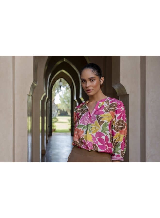 63283-20 718 Geisha blouse ecru/tobacco/pink