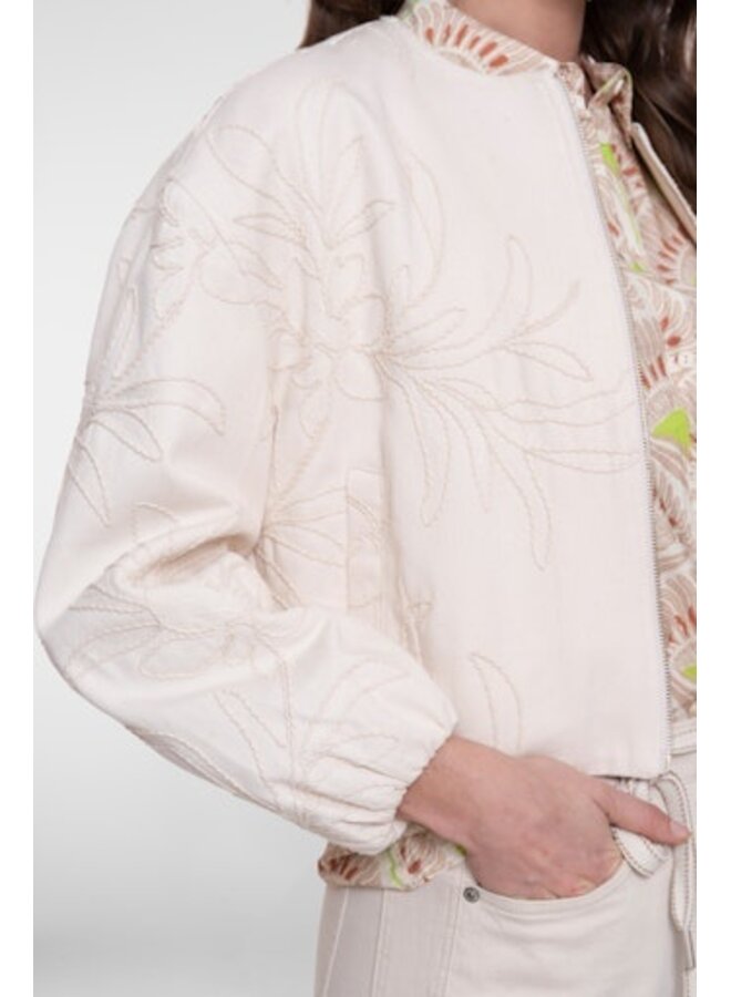 65022-10 718 Geisha Jacket embroidery ecru