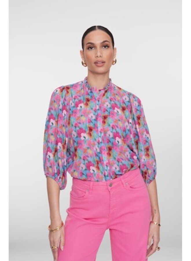 63203-20 625 Geisha blouse bright blue/pink