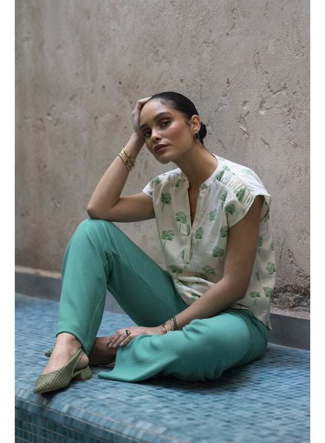 63291-20 010 Geisha top off-white/green