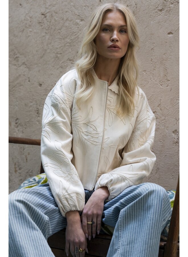 65022-10 718 Geisha Jacket embroidery ecru