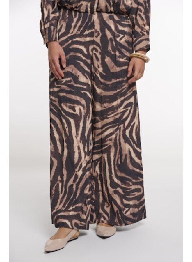 Darja Regular.7002621 Rino & Pelle Regular length wide leg pants Brown zebra