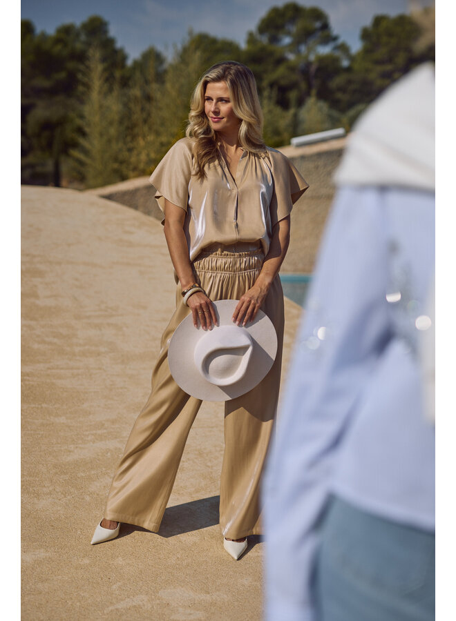 NKS01131 9 Nukus Taylor Top Shiny Sand