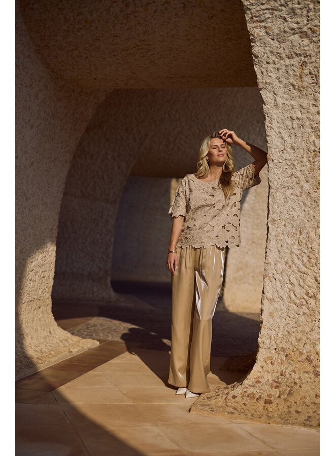 NKS01181 239 Nukus Octavia Top Flower Sand/Gold