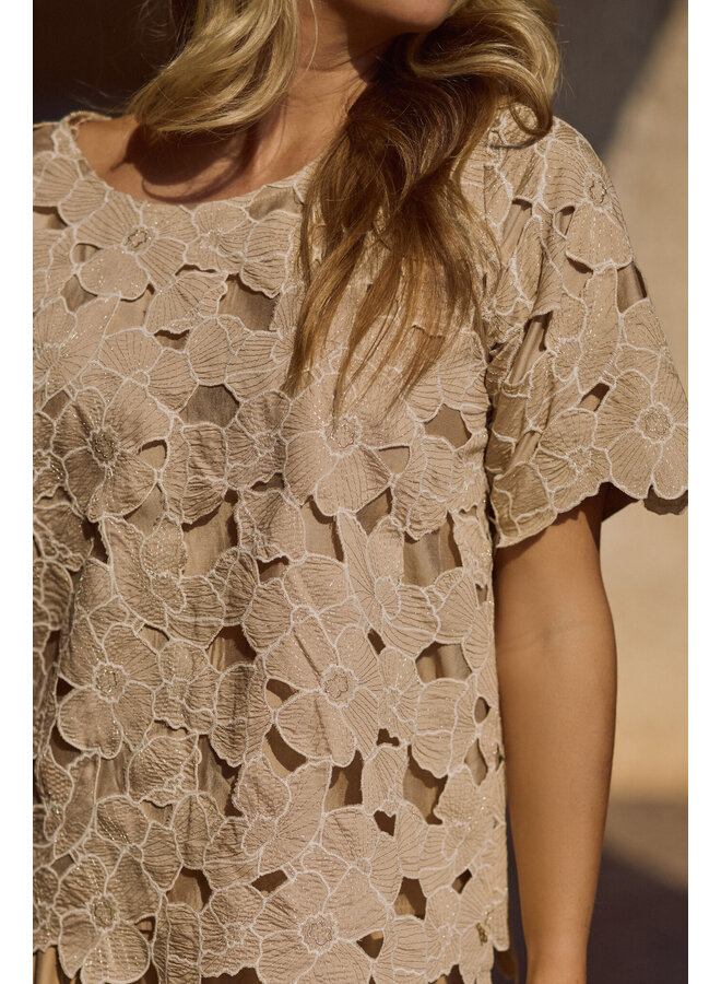 NKS01181 239 Nukus Octavia Top Flower Sand/Gold