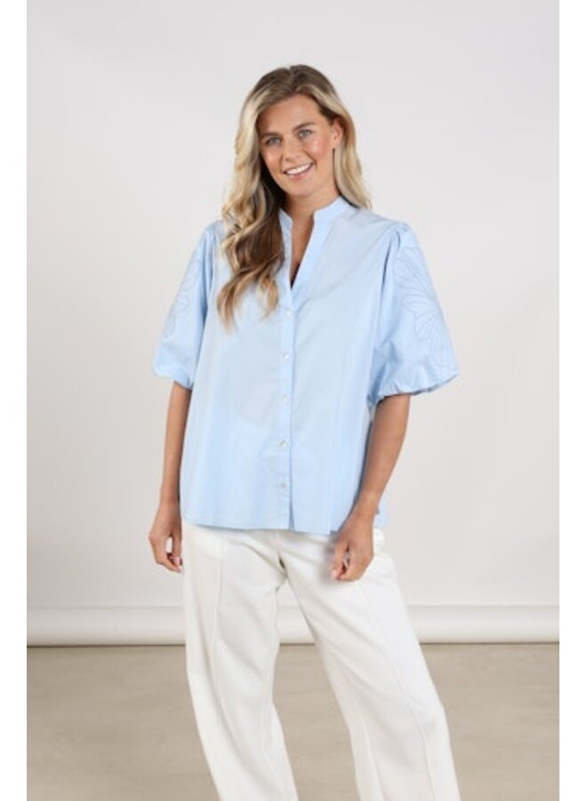 NKS02214 312 Nukus Dani Blouse Cloudy