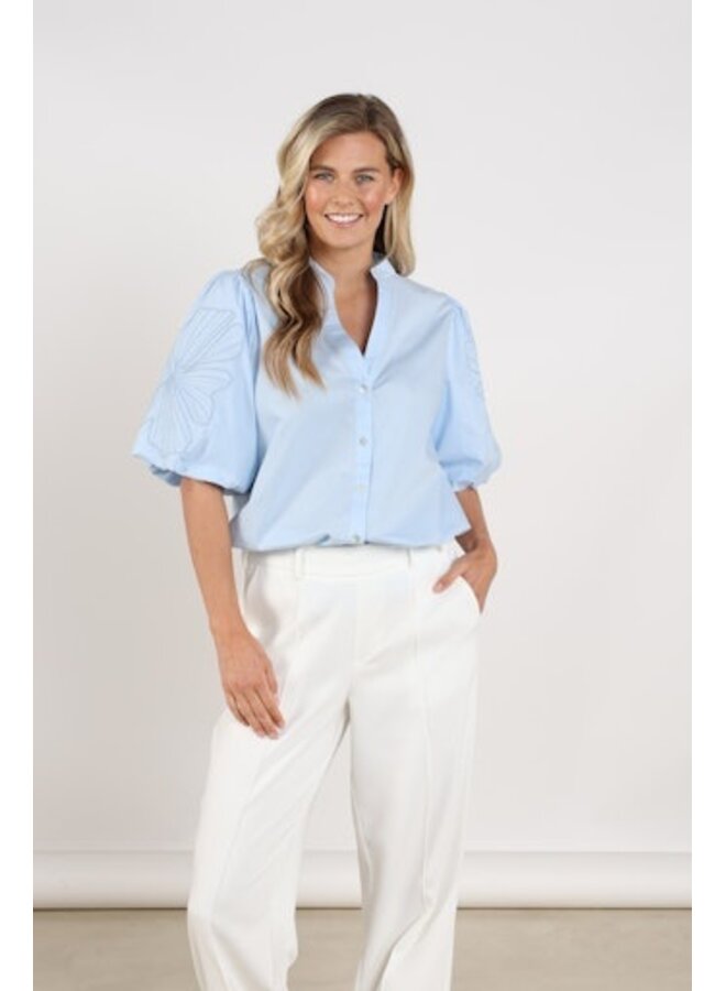 NKS02214 312 Nukus Dani Blouse Cloudy