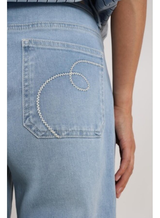 NKS09061 24 Nukus Scarlet Pants Bleached Denim