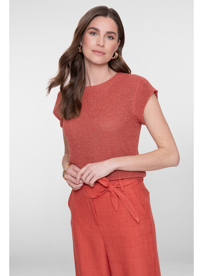 64082-70 743 Geisha Pullover lurex sleeveless stone red/gold