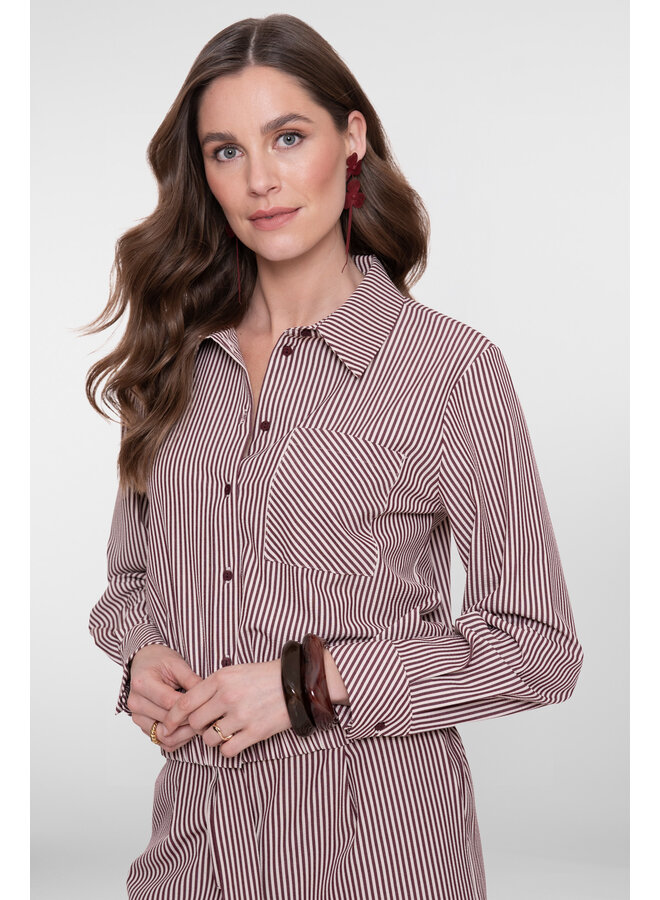 63227-20 718 Geisha blouse ecru/cherry red