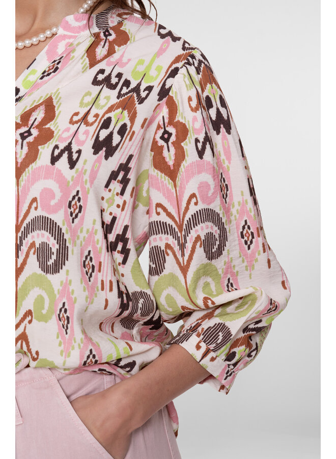 63218-20 718 Geisha blouse ecru/camel/cactus