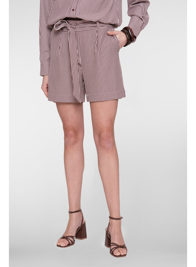 61208-20 718 Geisha pants ecru/cherry red