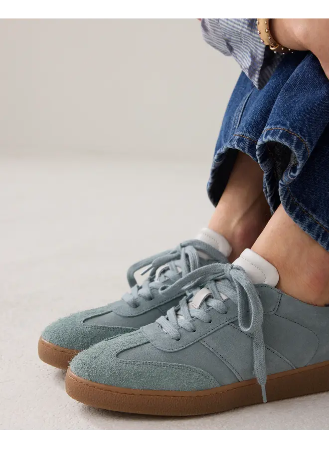 8s1025-8572 423 Summum Sneaker leather suede soft blue