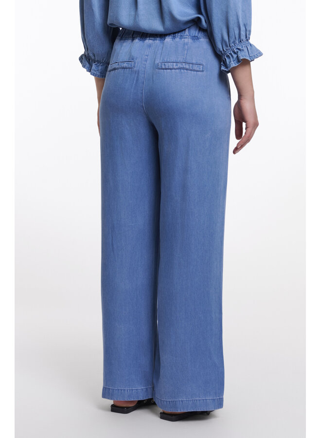 Anetteshort.7002621 Rino & Pelle Short length wide leg pants  Washed blue