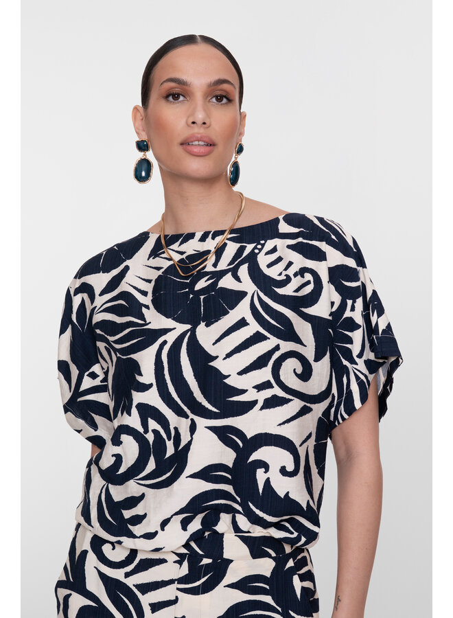63236-26 675 Geisha Top flower bi-color navy/off-white