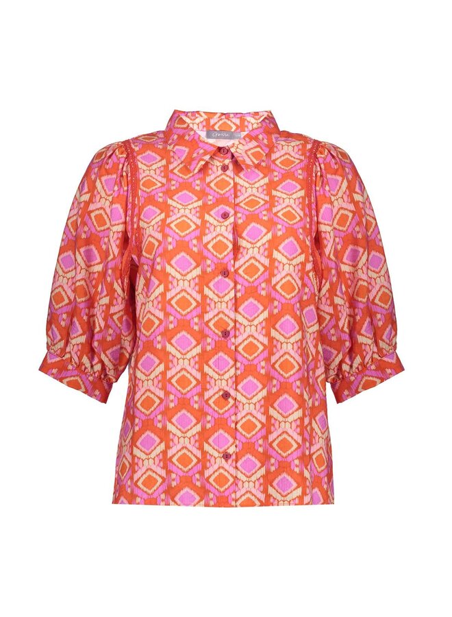 63195-20 450 Geisha blouse anderine red/Ecru