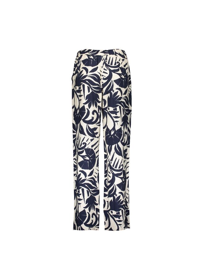 61141-26 675 Geisha Pants naive flower navy/off-white