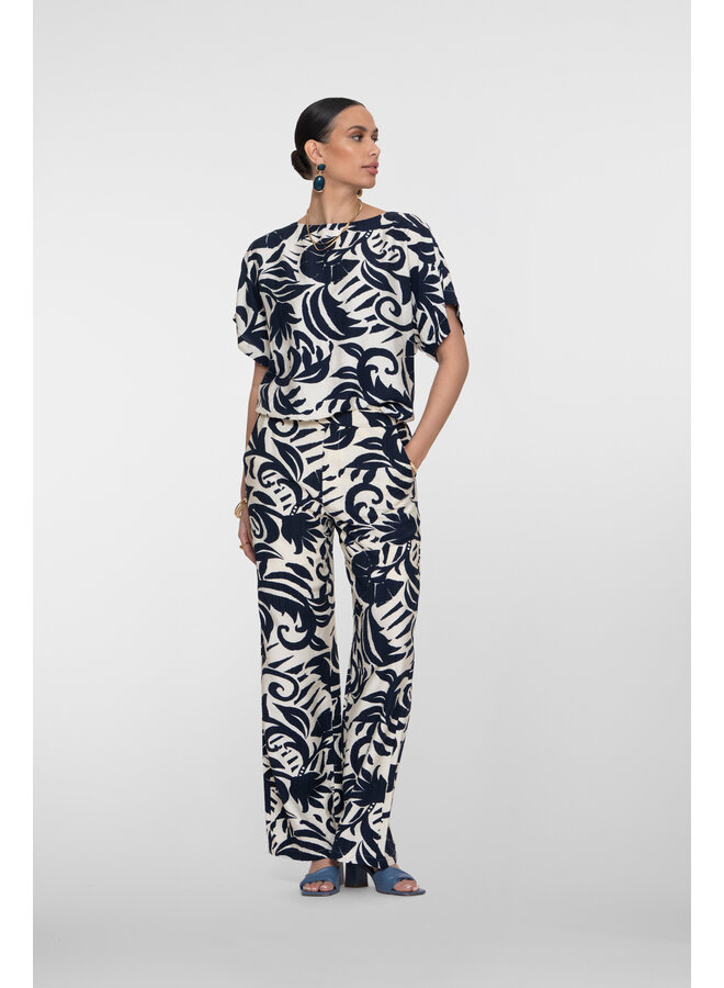 61141-26 675 Geisha Pants naive flower navy/off-white